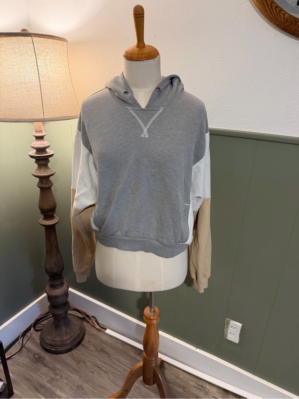 Abercrombie & Fitch Colorblock Crewneck Hoodie - Gray/Cream/Tan